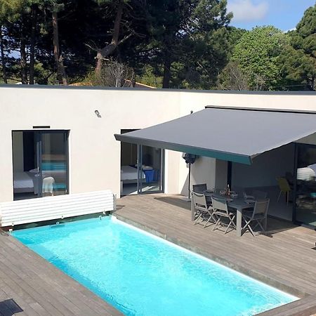 Jolie villa dans résidence avec piscine chauffée privée Lecci Exterior foto