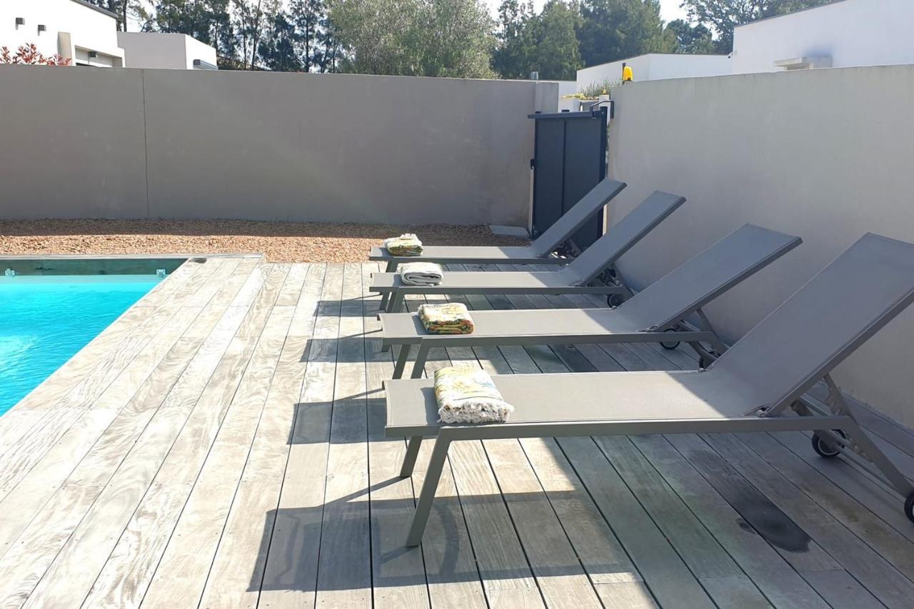 Jolie villa dans résidence avec piscine chauffée privée Lecci Exterior foto
